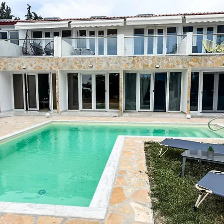 Piscina Mare #propertly * Nea Kallikrateia