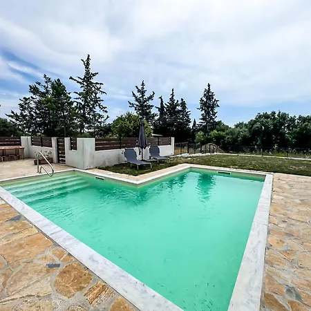 Piscina Mare #propertly Nea Kallikrateia